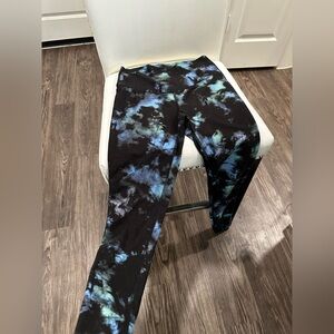 Black and Blue Tie-Dye Leggings